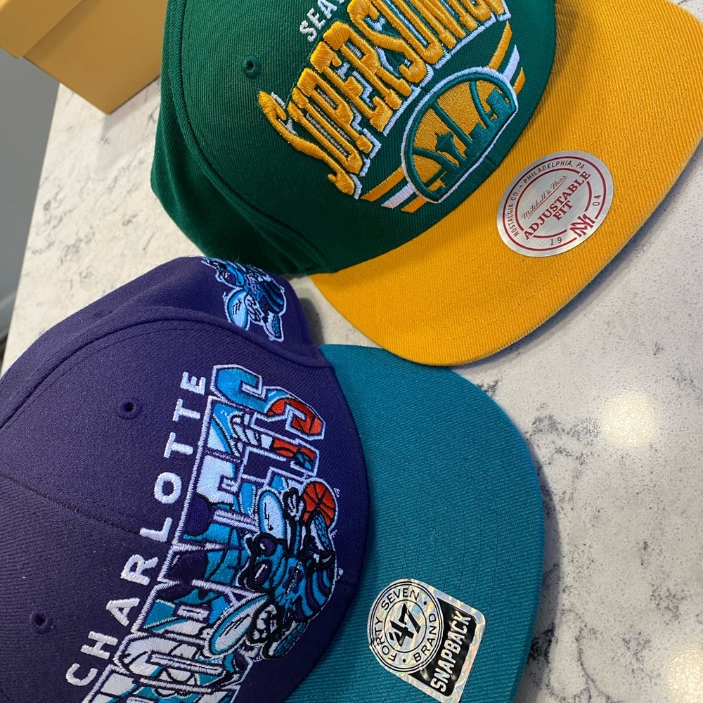 Vintage Seattle SuperSonics & Charlotte Hornets Snapbacks - One Size Fits All
